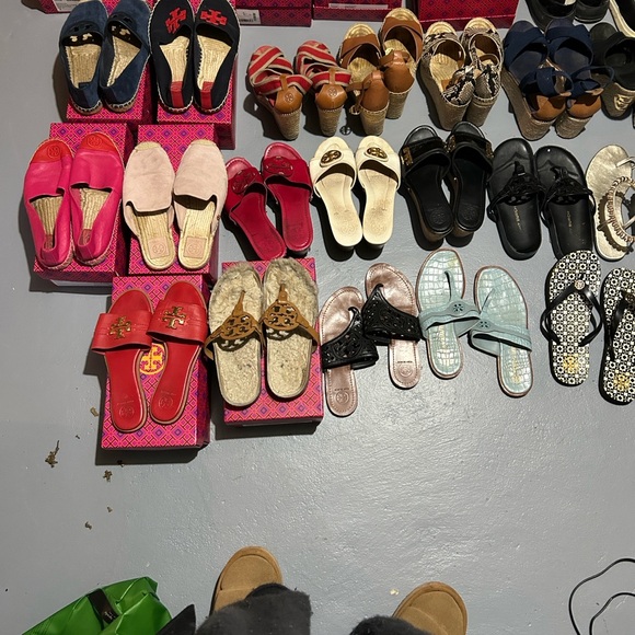 Tory Burch shoes coming soon!! Lots to choose from! - Picture 4 of 6